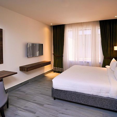 Hotel One Vogue Mall 35 拉瓦尔品第 外观 照片