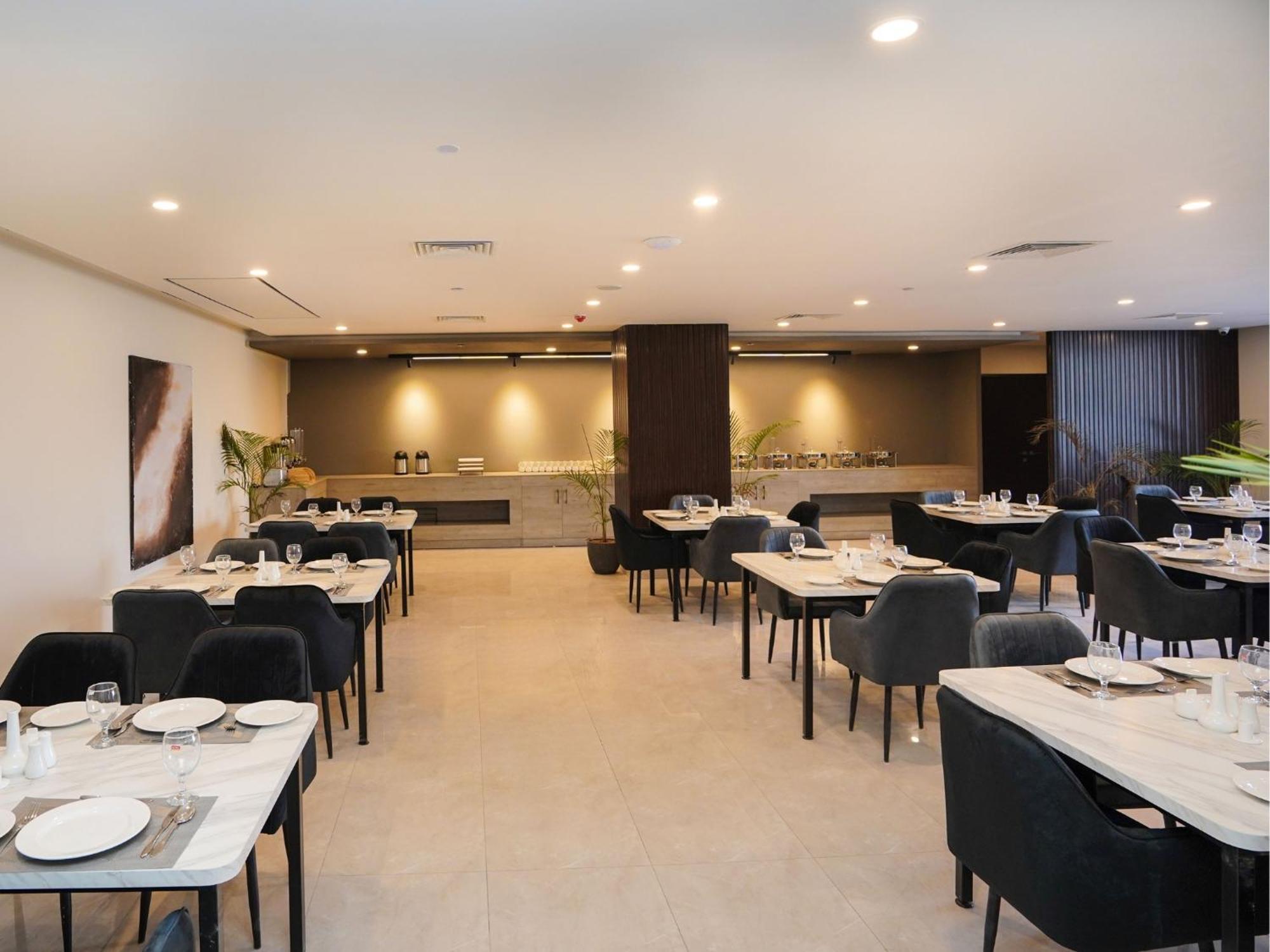 Hotel One Vogue Mall 35 拉瓦尔品第 外观 照片